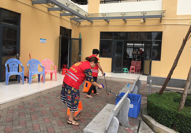 “志愿服务在行动 文明花香满开云官方入口登录” —记惠州开云官方入口登录“讲文明 爱卫生”志愿服务活动